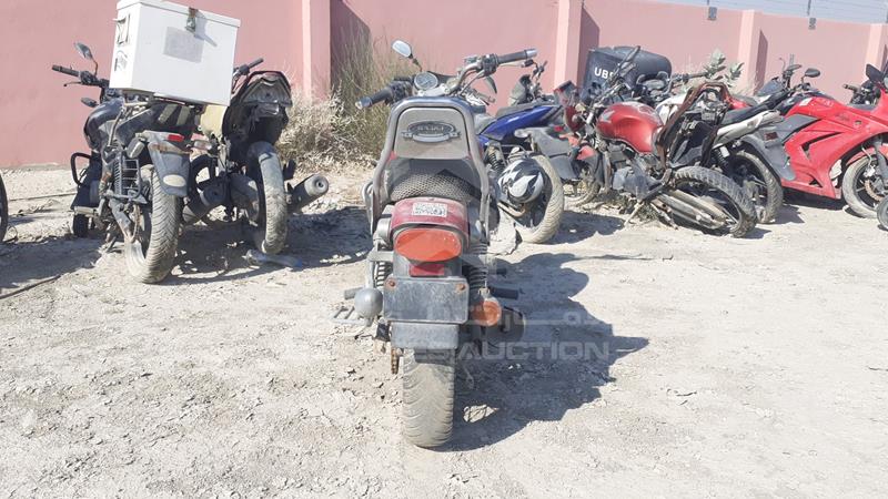 MD2DGPDZZUCD28370 Auction: EmiratesAuction Lot: 406788 MD2DGPDZZUCD28370 Bajaj 220 CC 2011 RED Photo 7