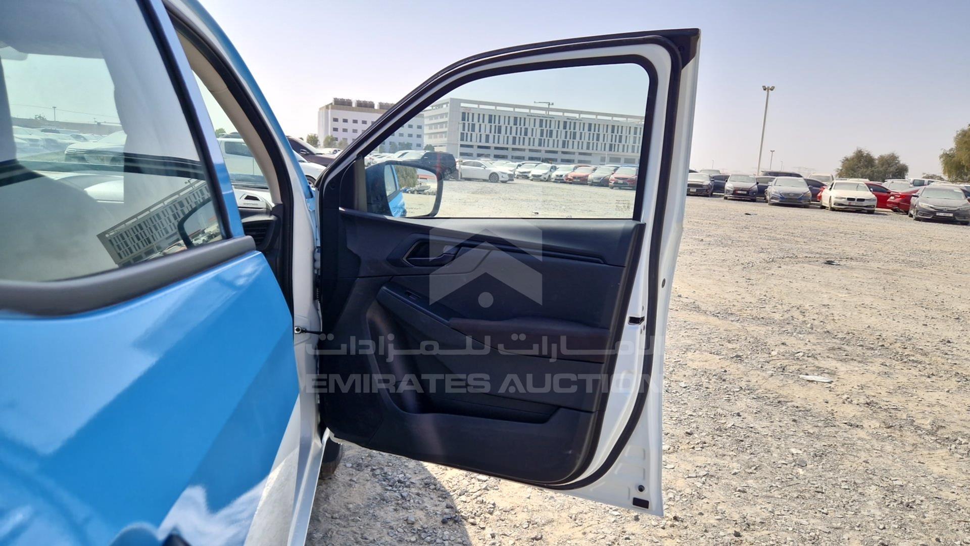 2024 ISUZU D-MAX VIN: MPAEL3376RT008775
