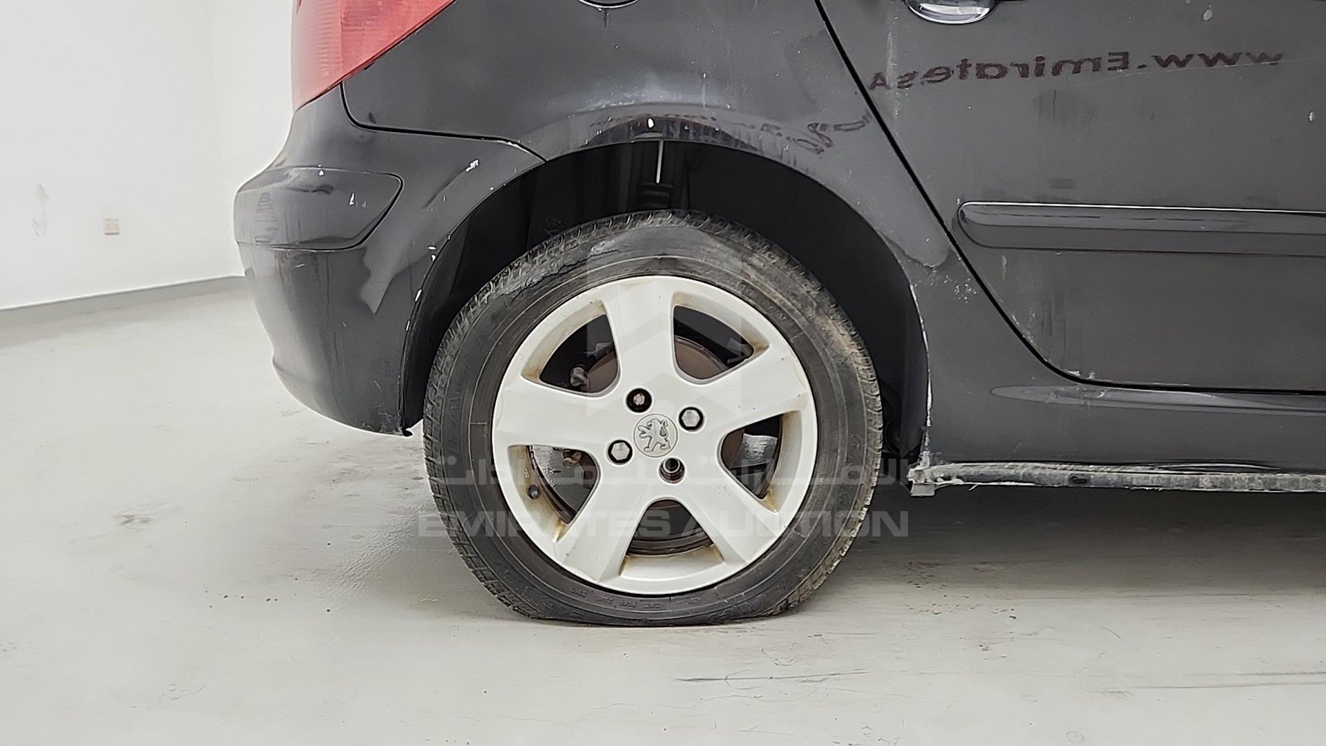 2004 PEUGEOT 307 VIN: VF33CNFUE4S025445