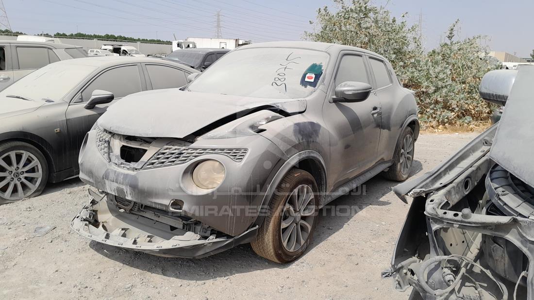 2015 Nissan Juke — Front Left Angle — Photo 5