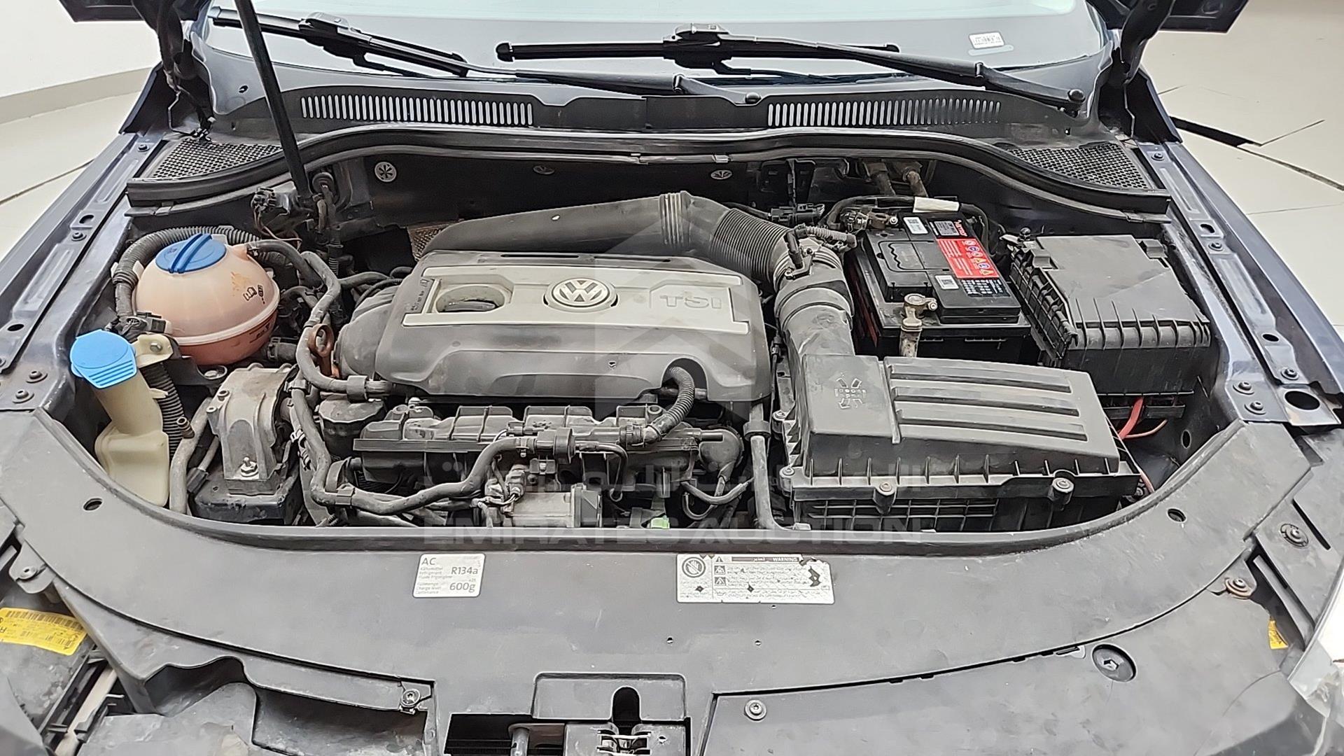 2012 VOLKSWAGEN PASSAT VIN: WVWAP13C7CE513166
