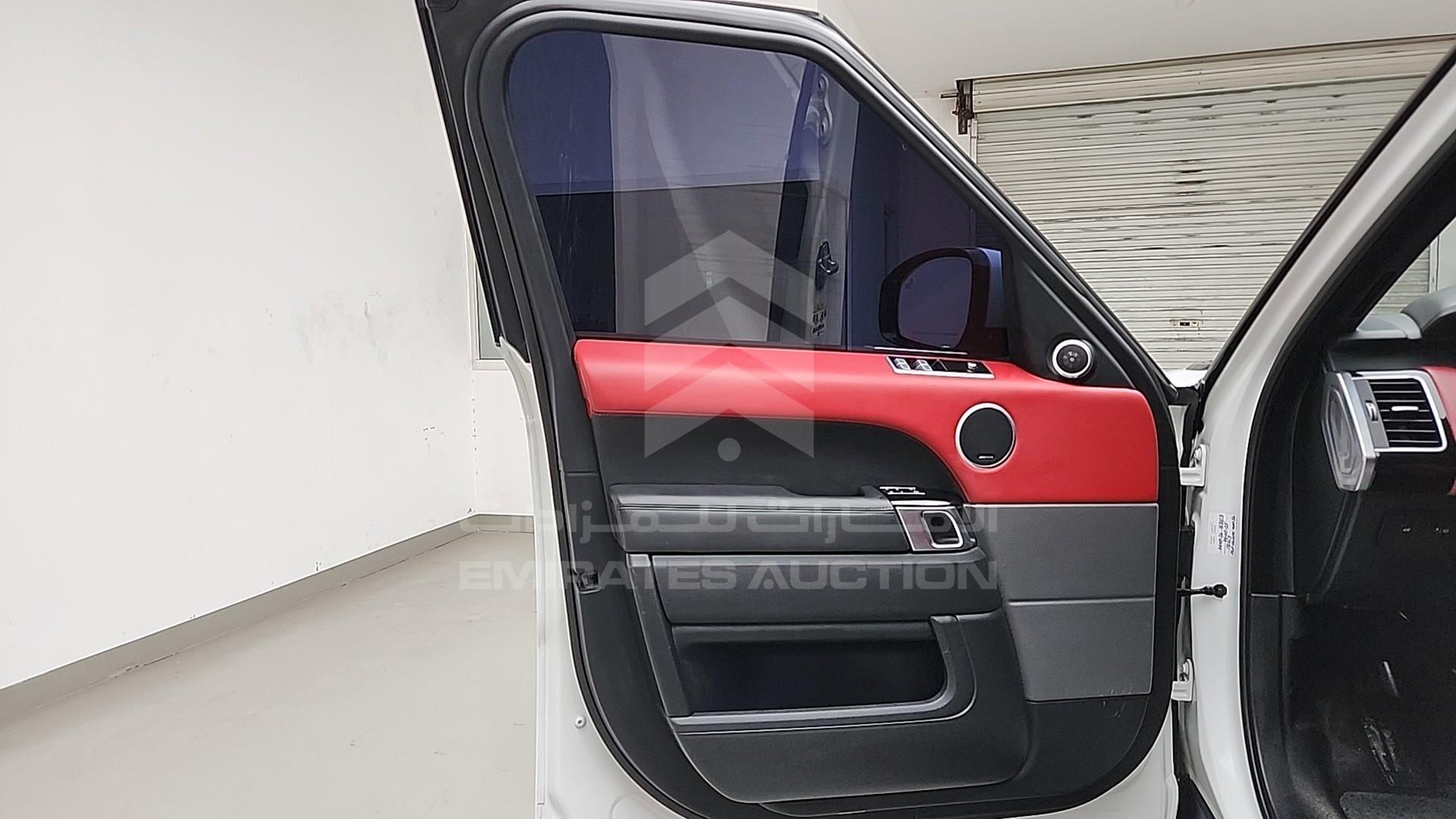 2019 RANGE ROVER SPORT VIN: SALWA2BE9KA832194