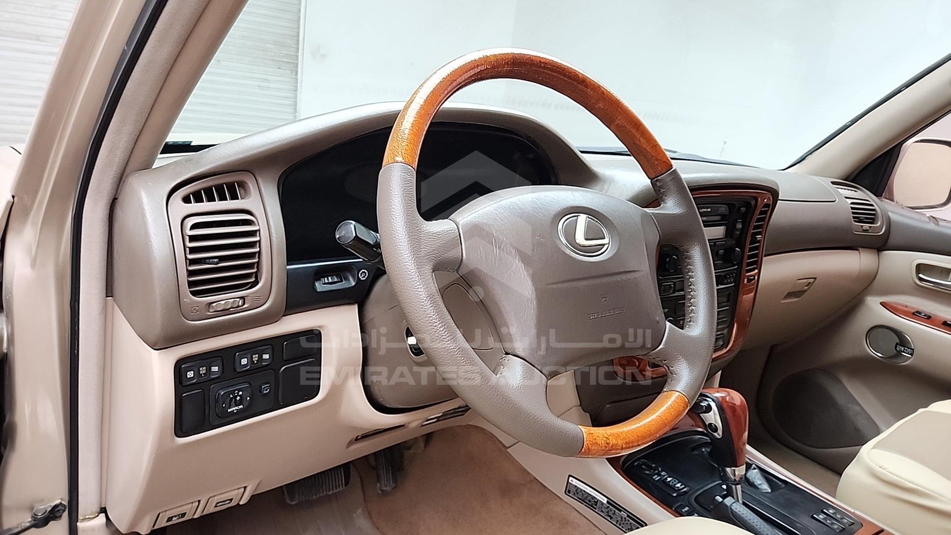 2001 LEXUS LX 470 VIN: JTJHT00W513501087