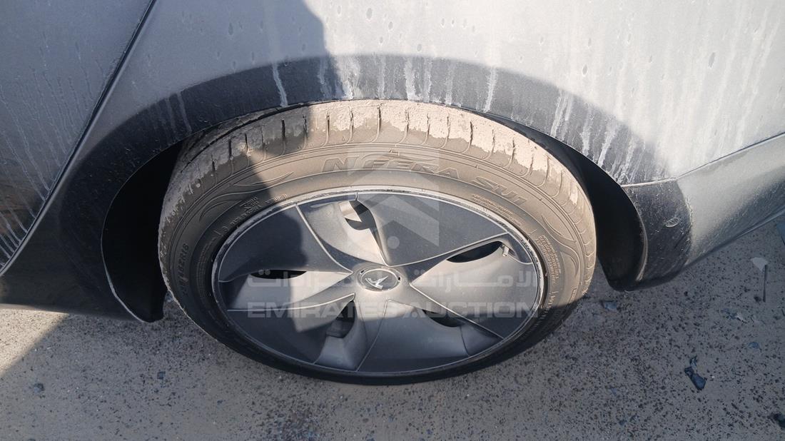 تيسلا موديل 3 2020 — الإطار الخلفي الأيسر — صورة 31