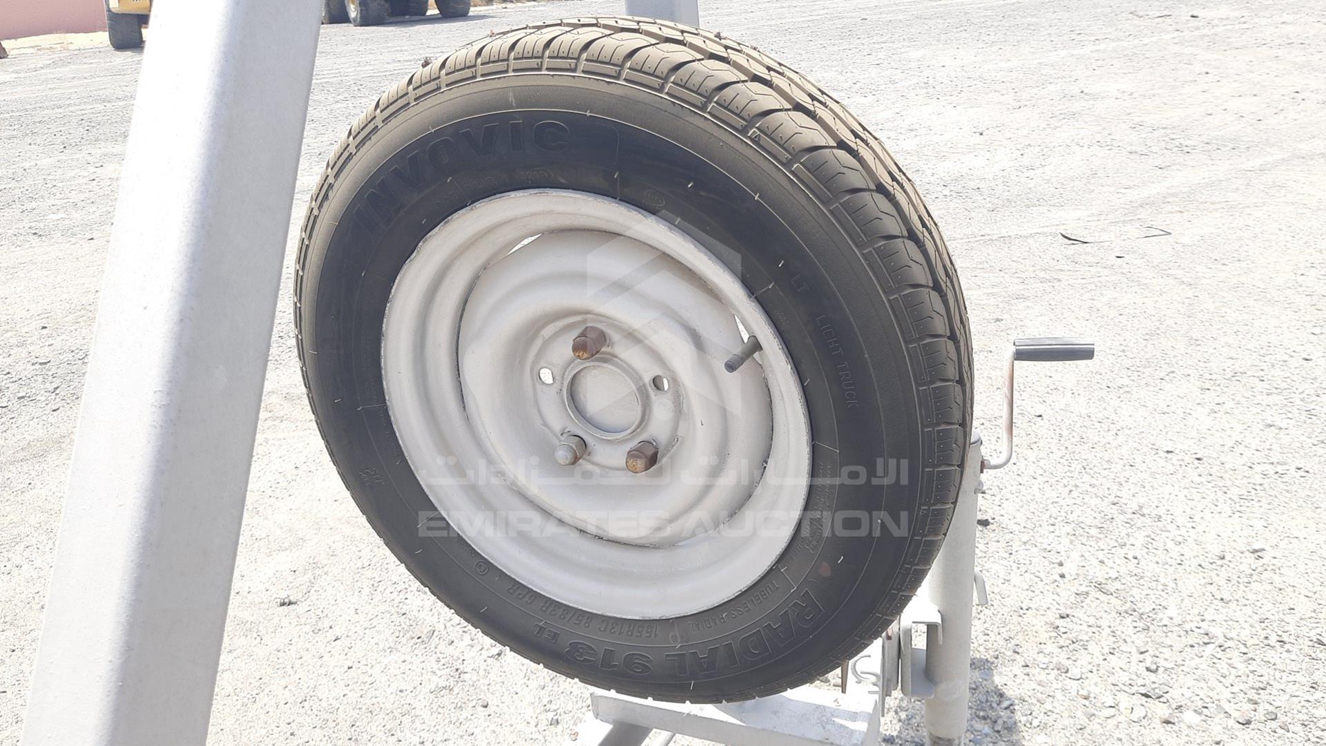 0 TRAILER LOCAL VIN: D104619DXBTRAILER