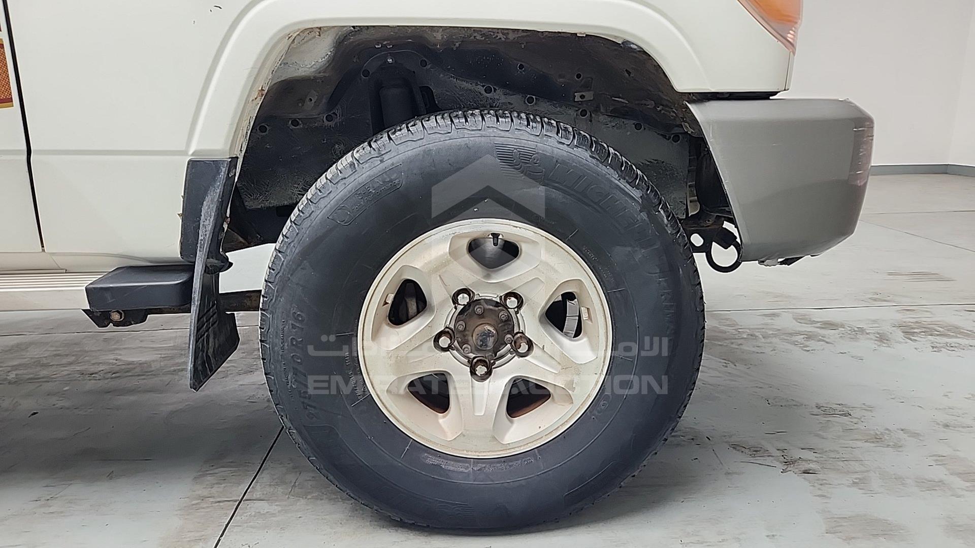 2012 TOYOTA LAND CRUISER VIN: JTFLU73J2C4522860