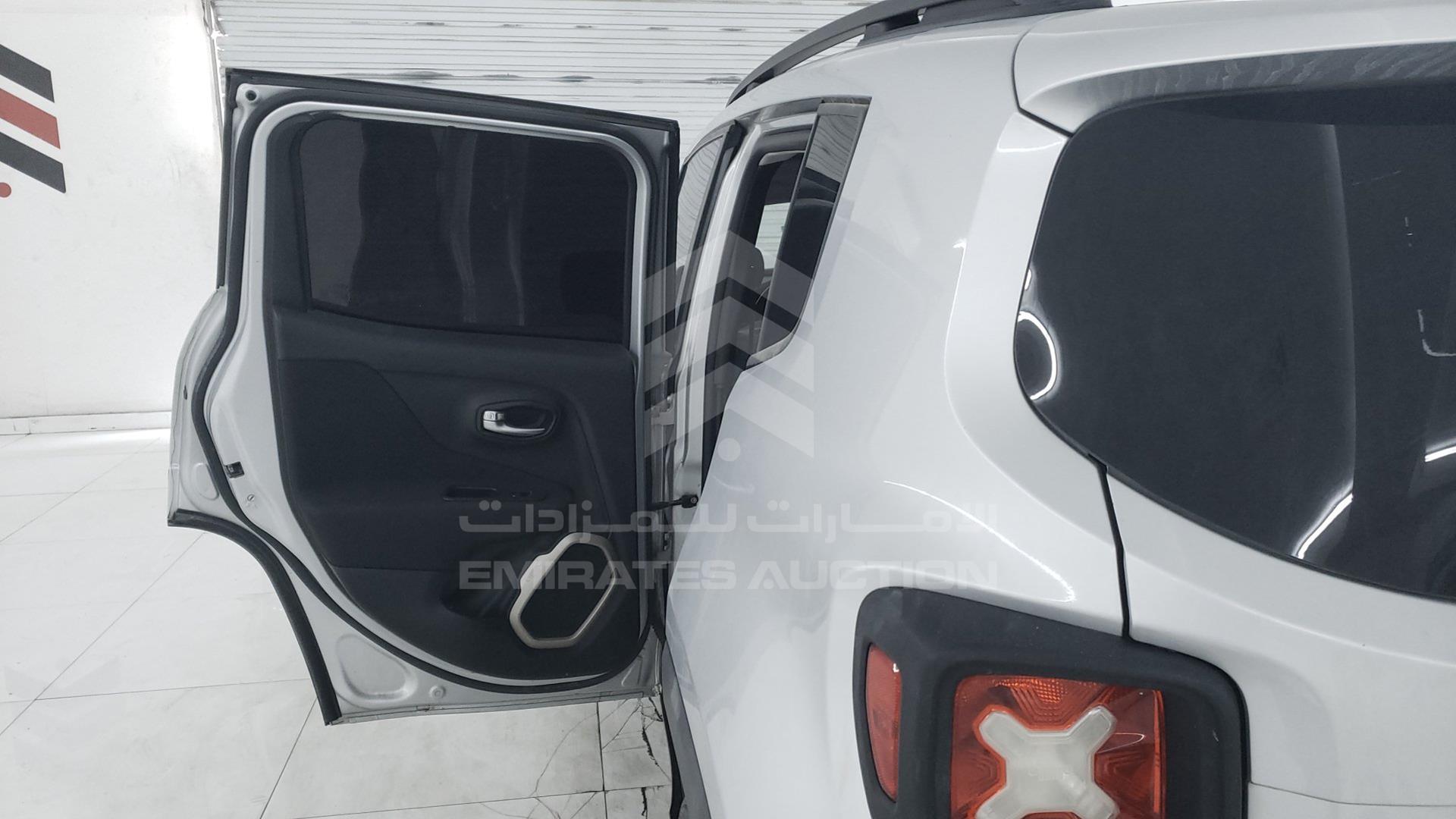 2015 JEEP RENEGADE VIN: ZACCJBBT7FPB29000