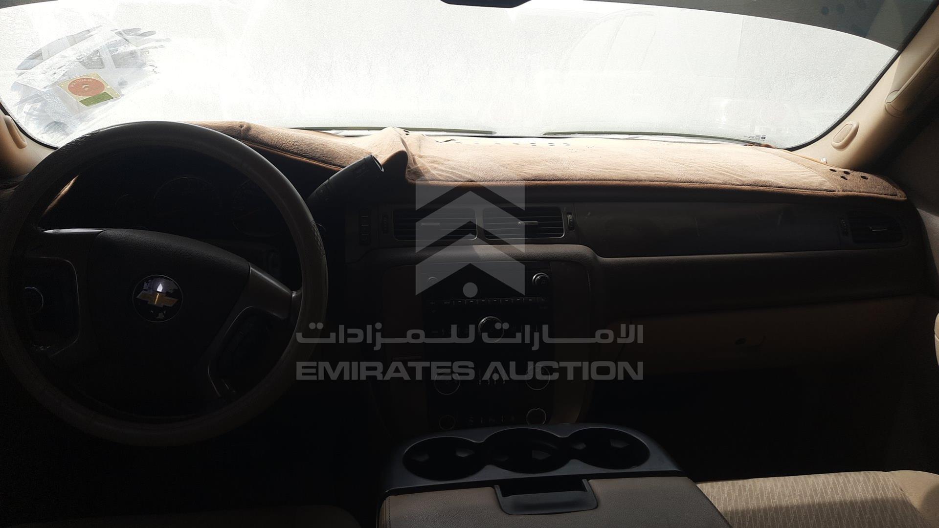 2010 CHEVROLET TAHOE VIN: 1GNUKAE02AR264285
