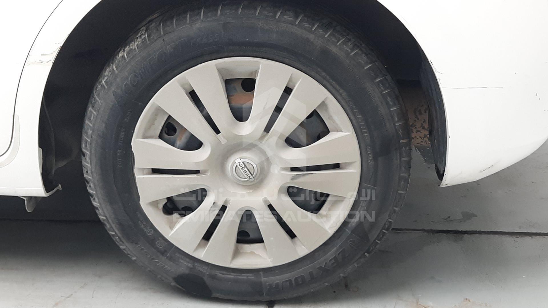 2014 NISSAN TIIDA VIN: MNTBC2C92E6000049