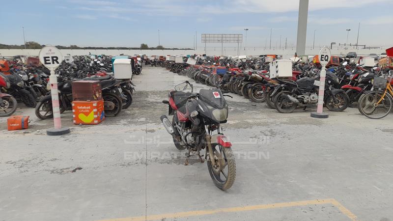 MD2A11CZ6FWD40130 Auction: EmiratesAuction Lot: 406806 MD2A11CZ6FWD40130 Bajaj 150 CC 2015 RED Photo 17