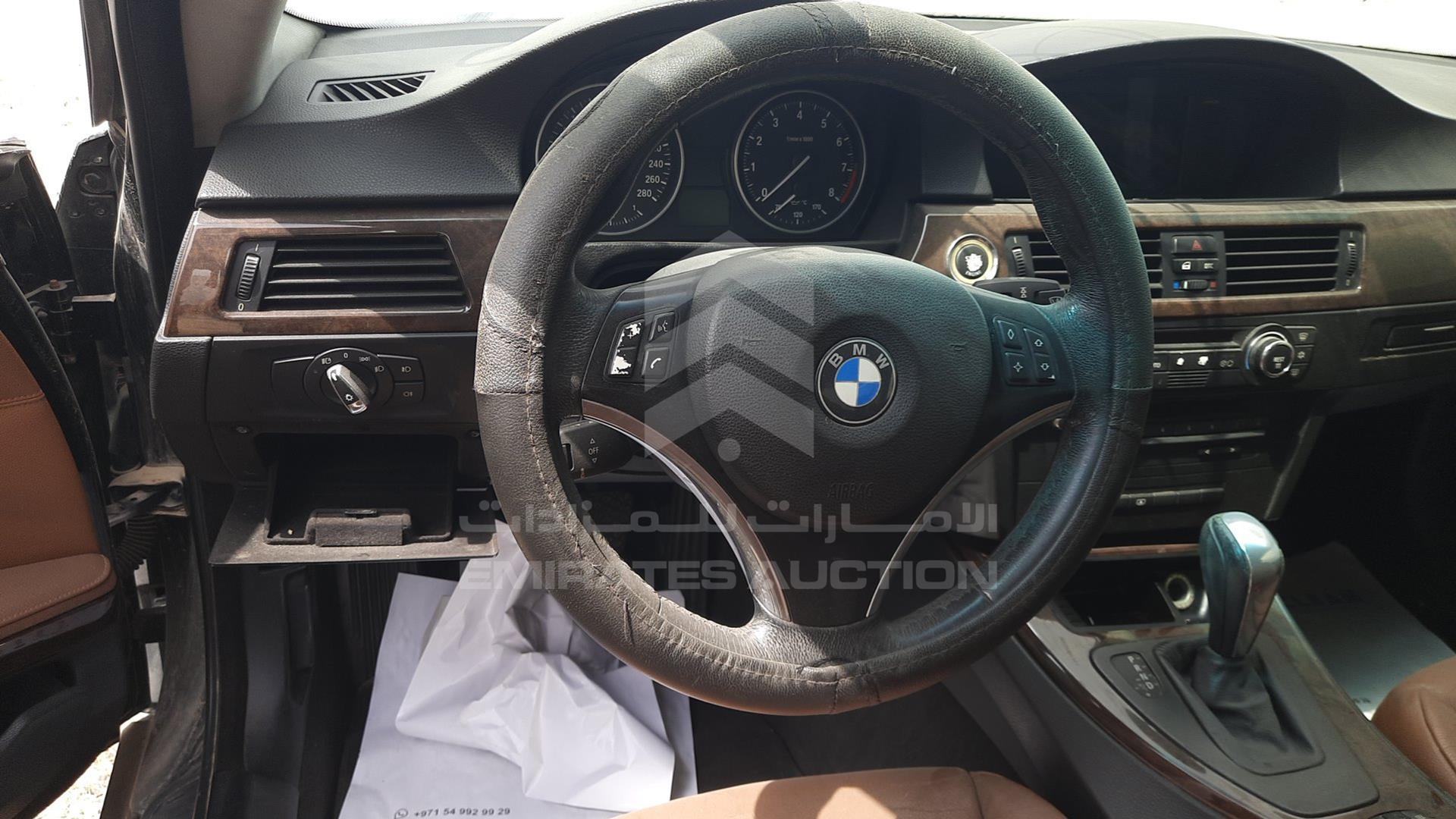 2009 BMW --- VIN: WBAWB310X9P113444