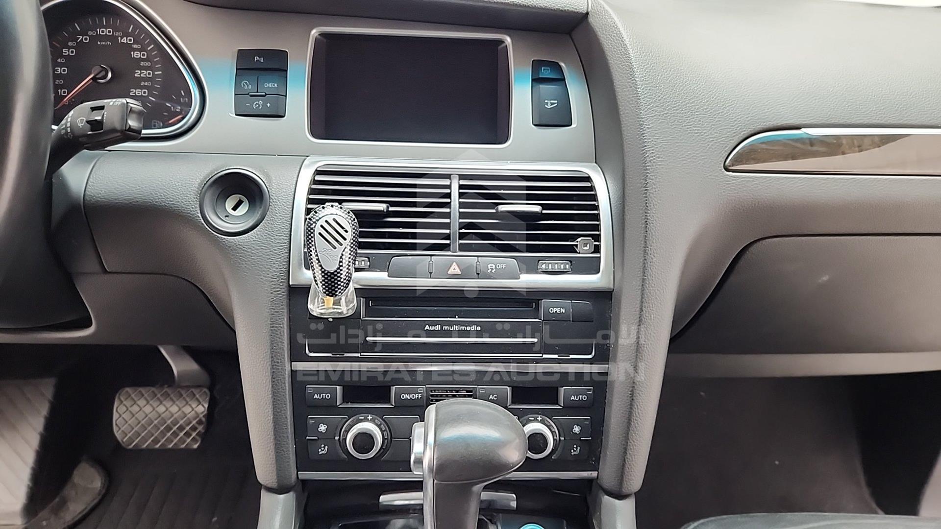 2012 AUDI Q7 VIN: WAUAGD4L1CD009179