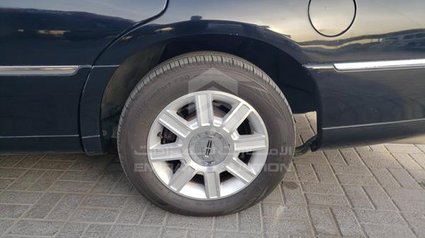 Lincoln Town 2008 2L1FM88W38X657567 Image 27