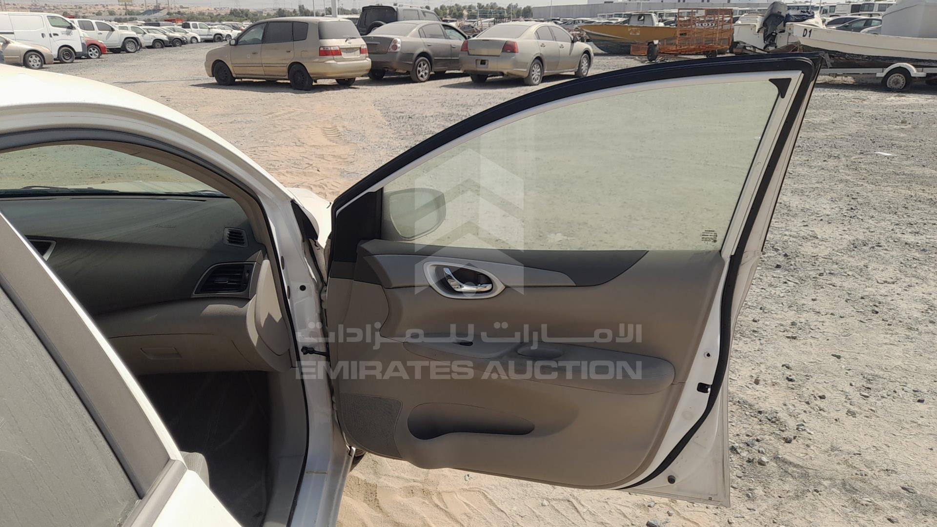 2016 NISSAN TIIDA VIN: MNTBC2C91G6010879