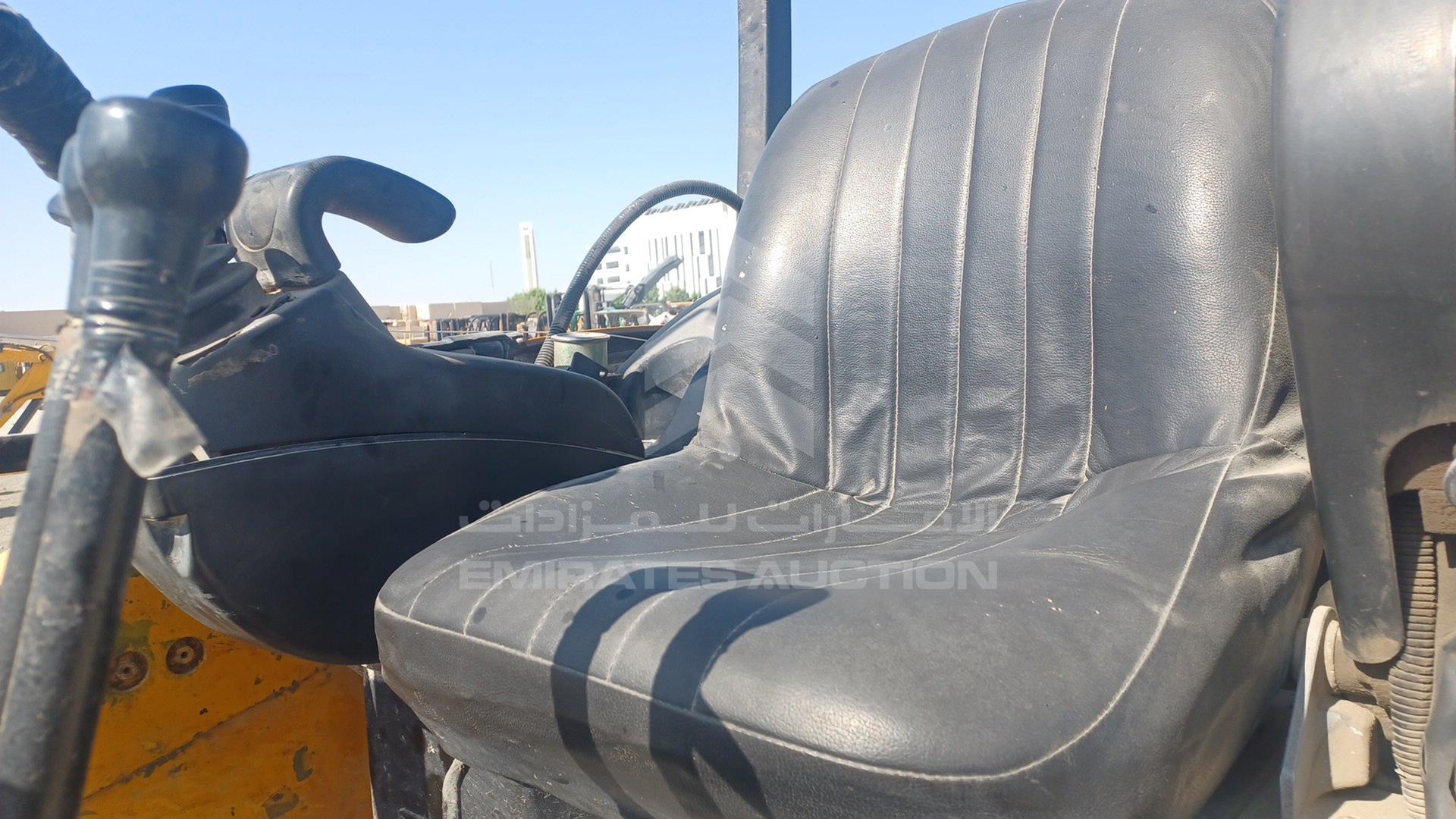 2011 JCB --- VIN: JCB08025P02020131