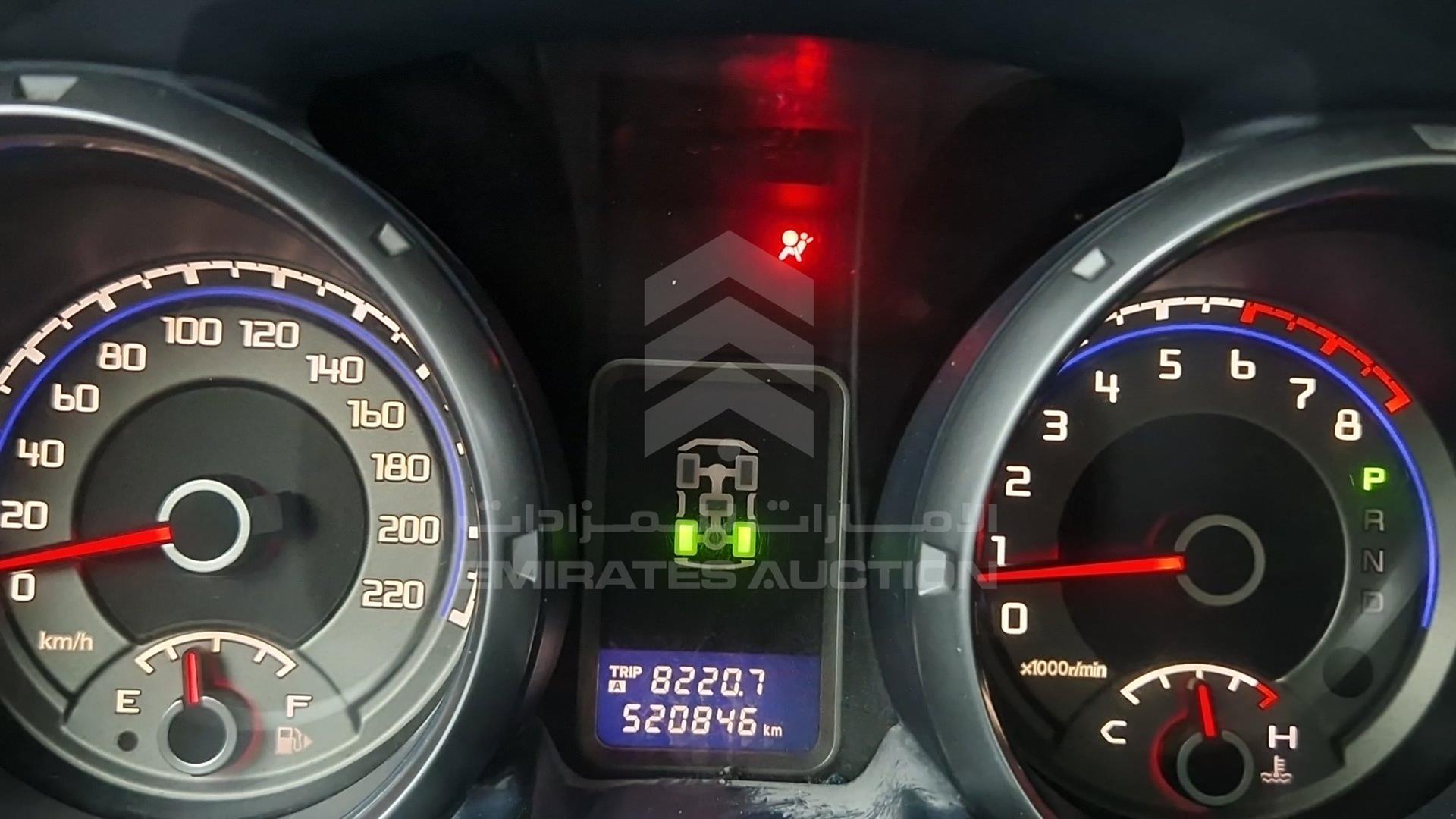 2011 MITSUBISHI PAJERO VIN: JMYLRV95WBJ708816