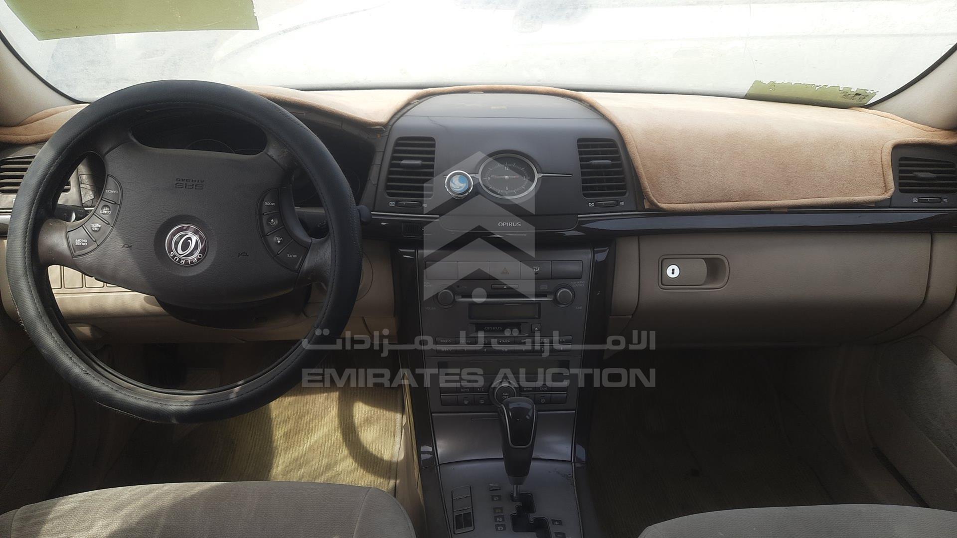 2008 KIA OPIRUS VIN: KNALD225585143298