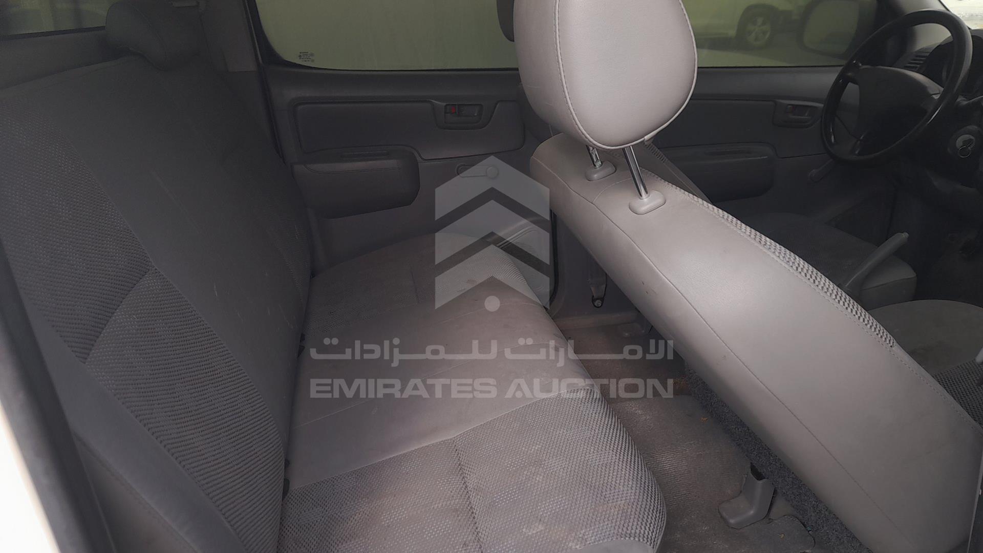 2007 TOYOTA HILUX VIN: MR0EX12G572301980