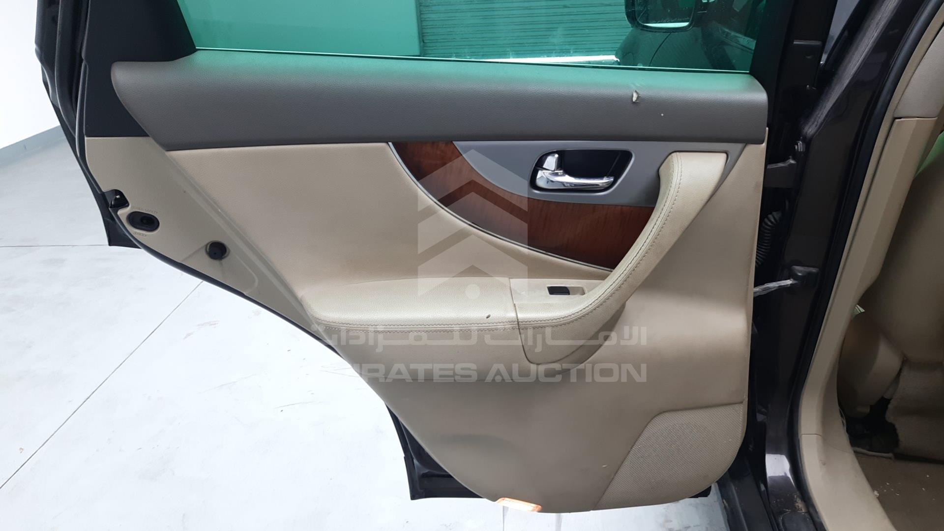 2015 INFINITI QX 70 VIN: JNRCS1MW9FM640348
