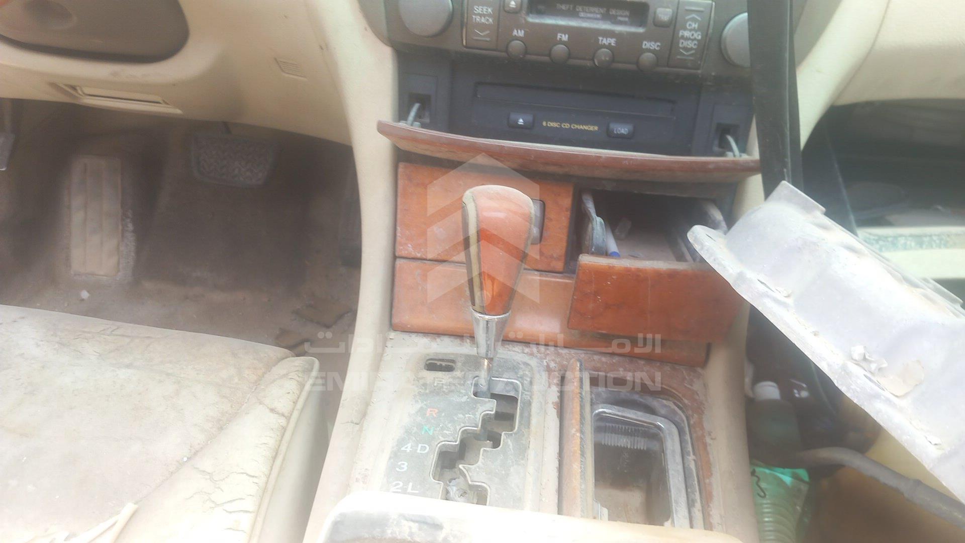 2002 LEXUS LS 430 VIN: JTHBN30F520054007