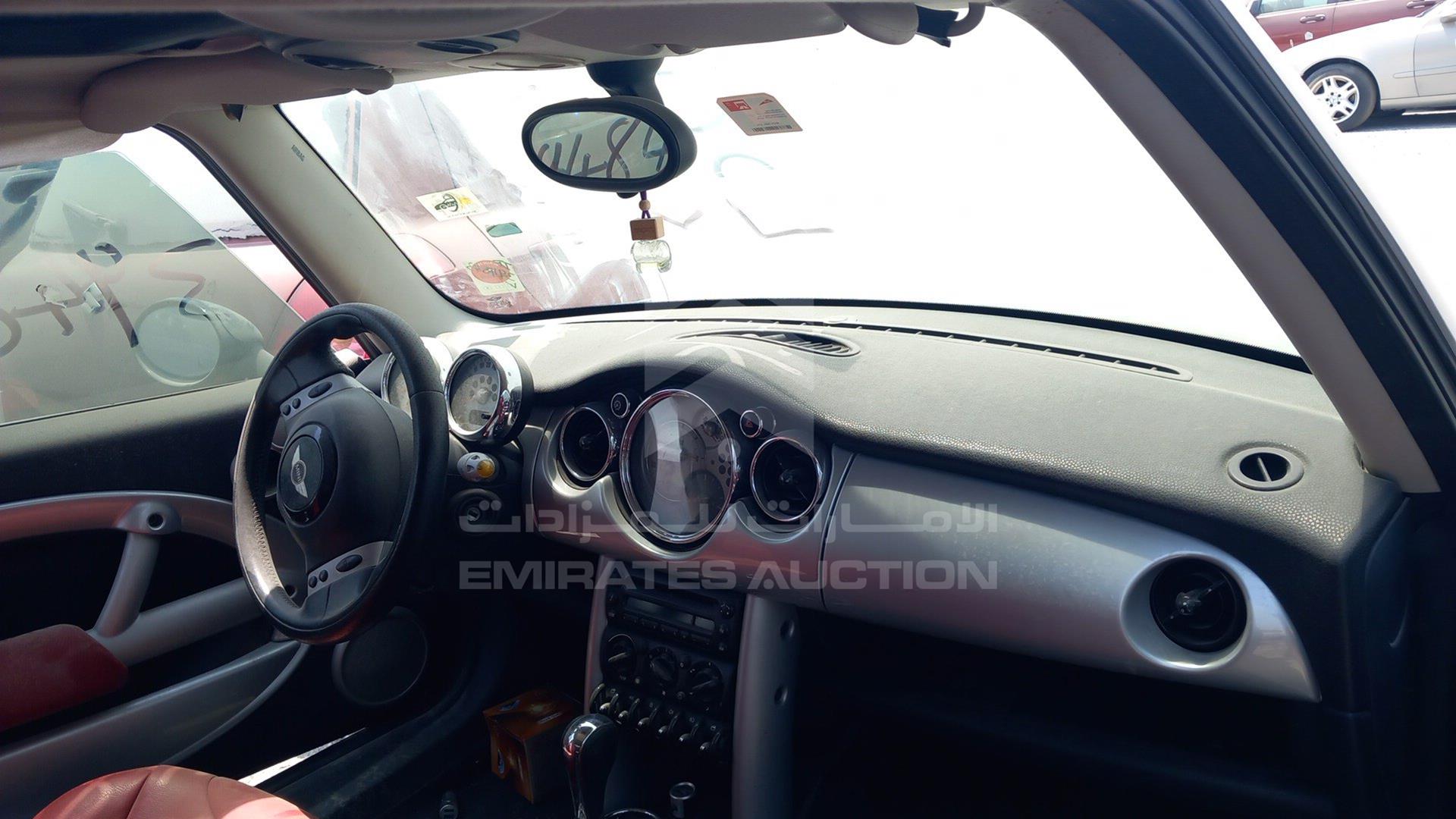 2006 MINI COOPER VIN: WMWRC31056TB99729