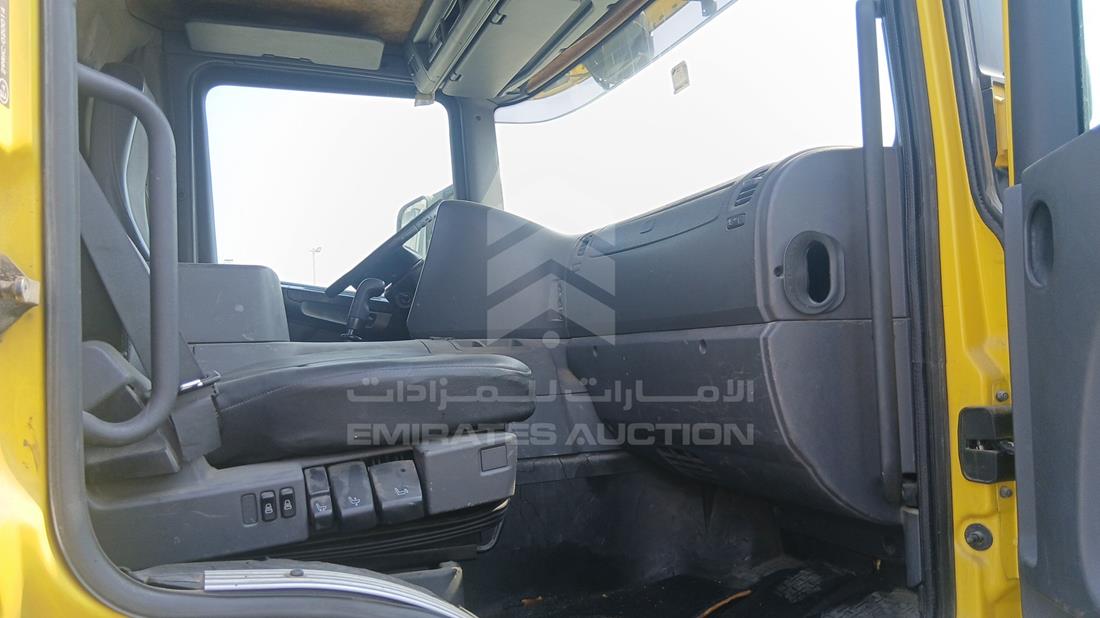 2009 Scania P 340 — Front Right Passenger Seat View — Photo 19