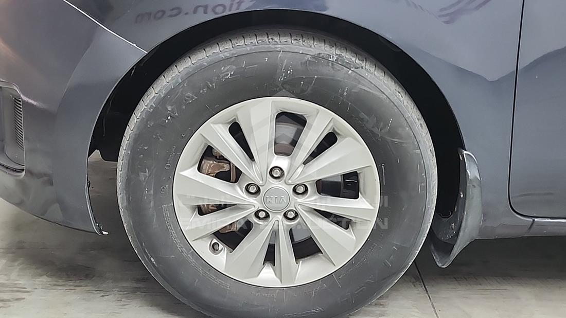 2016 Kia Carnival — Front Left Tyre — Photo 33