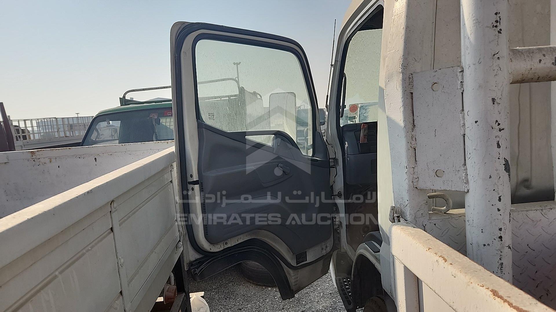 2016 MITSUBISHI CANTER VIN: JL7B6G1P8GK013818