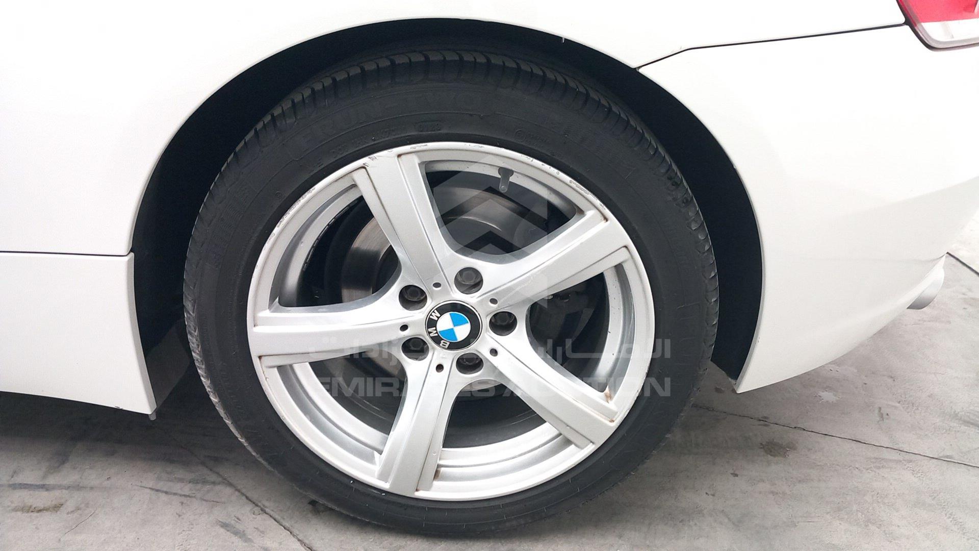 2015 BMW Z4 VIN: WBALL1103FJ664642