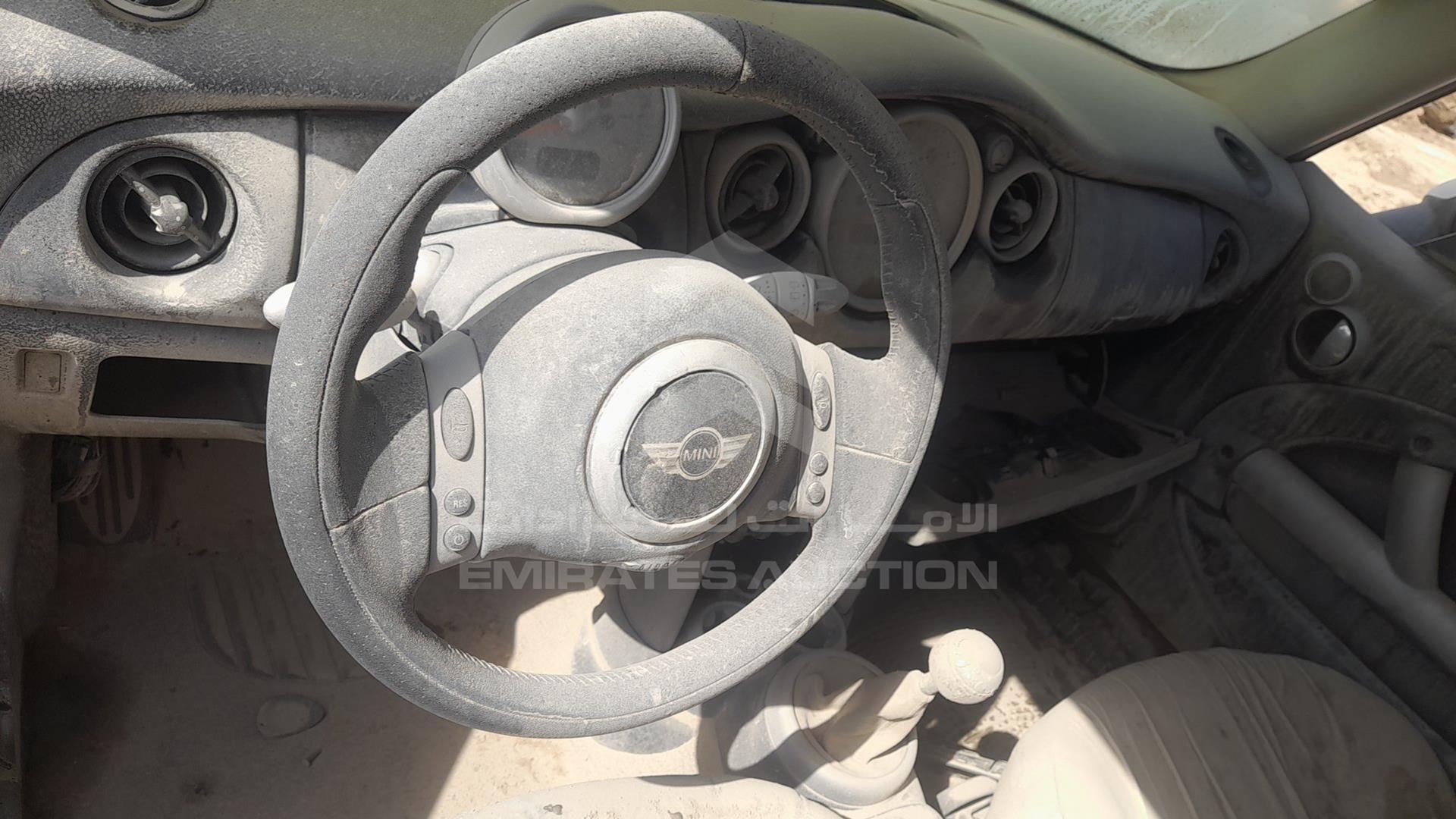 2004 MINI COOPER VIN: WMWRE31064TD12398