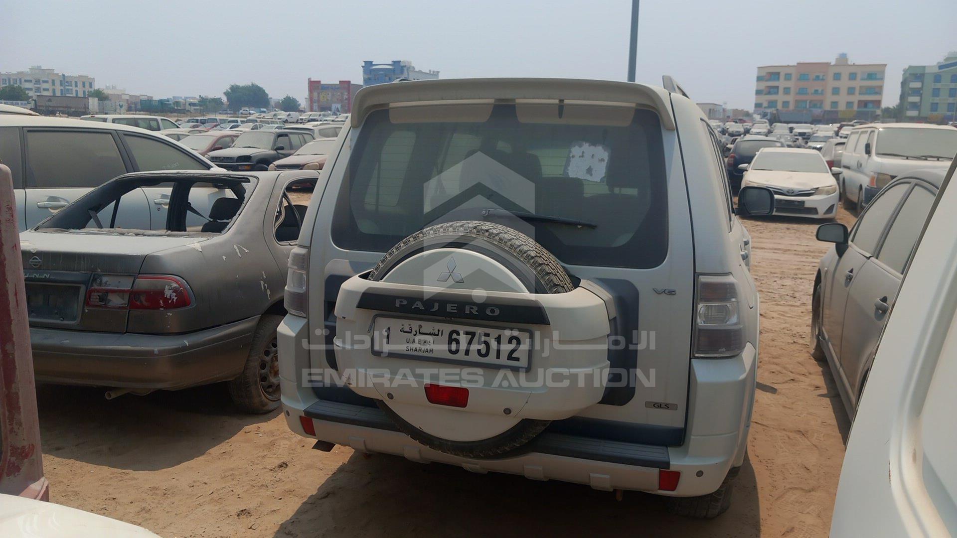 2014 MITSUBISHI PAJERO VIN: JMYLRV95WEJ702904