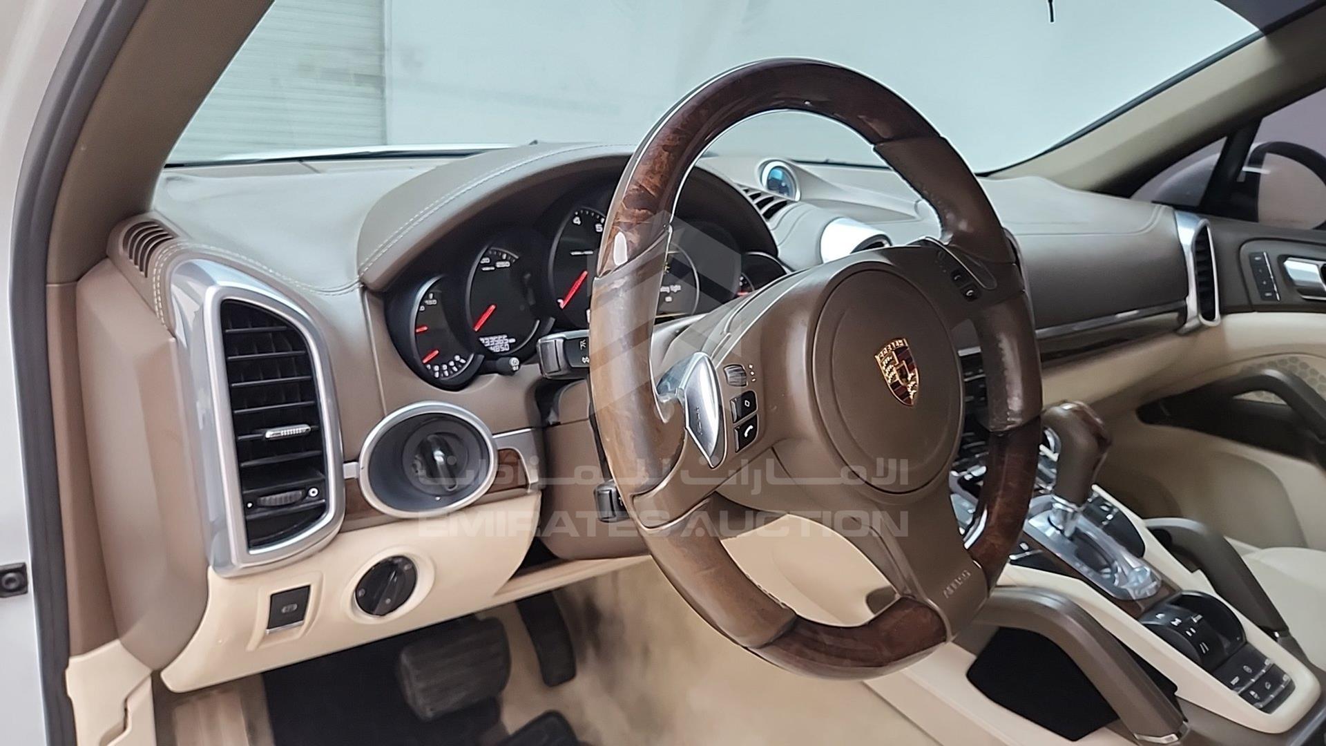 2012 PORSCHE CAYENNE VIN: WP1ZZZ92ZCLA06911