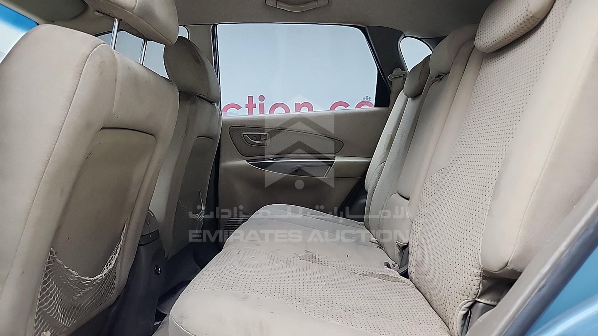 2009 HYUNDAI TUCSON VIN: KMHJM81BX9U992446