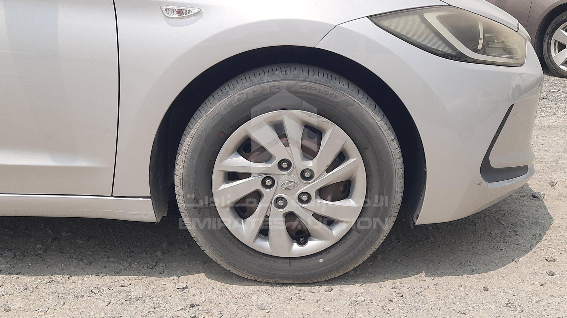 2018 HYUNDAI ELANTRA VIN: KMHD741C0JU545067