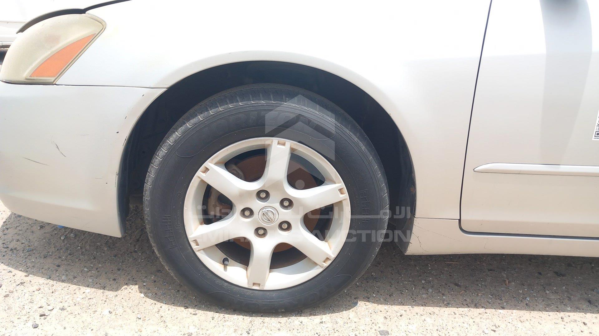 2005 NISSAN ALTIMA VIN: 1N4AL11D35C227231