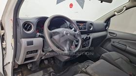 2017 Nissan Urvan — Front Left Driver Dashboard View — Photo 6 — Thumbnail