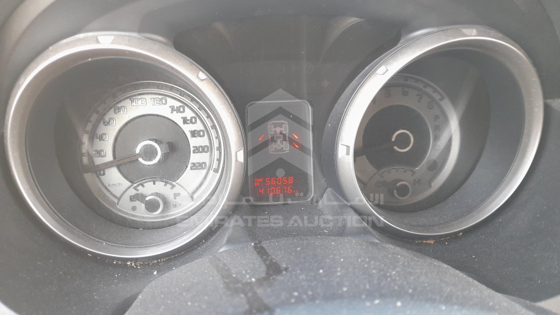 2013 MITSUBISHI PAJERO VIN: JMYLRV95WDJ702310