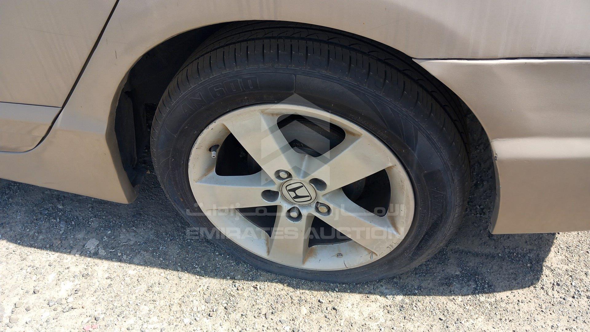 2006 HONDA CIVIC VIN: JHMFD163X6S400133