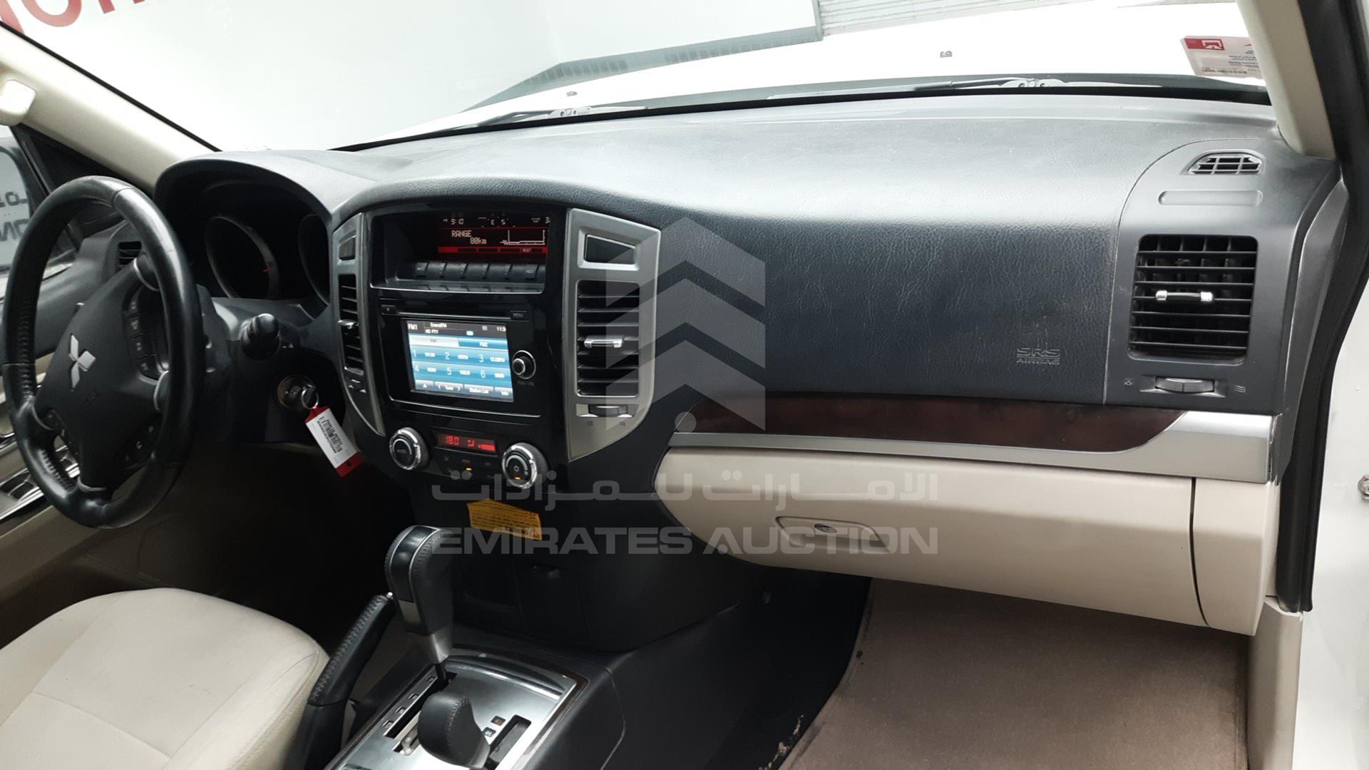 2017 MITSUBISHI PAJERO VIN: JE4MR62N3HJ705986