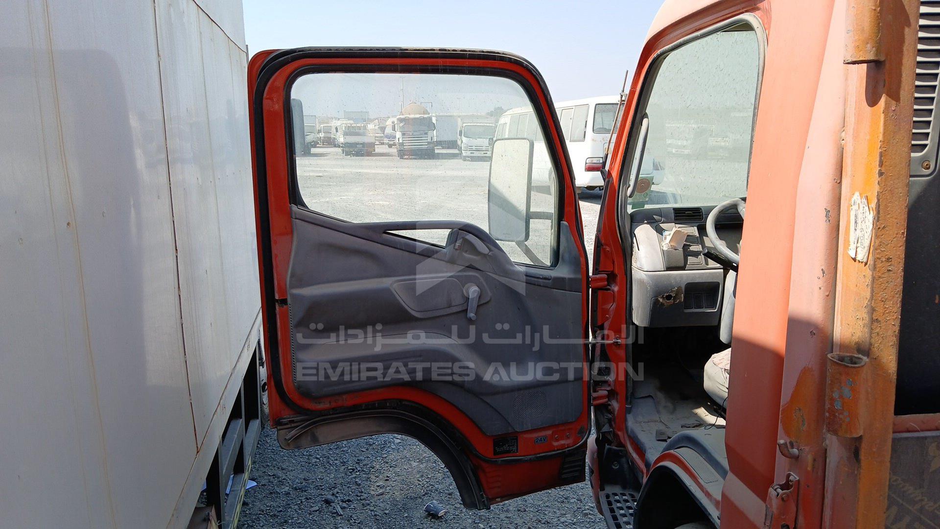 2005 MITSUBISHI CANTER VIN: JL7BCE1J05K015780