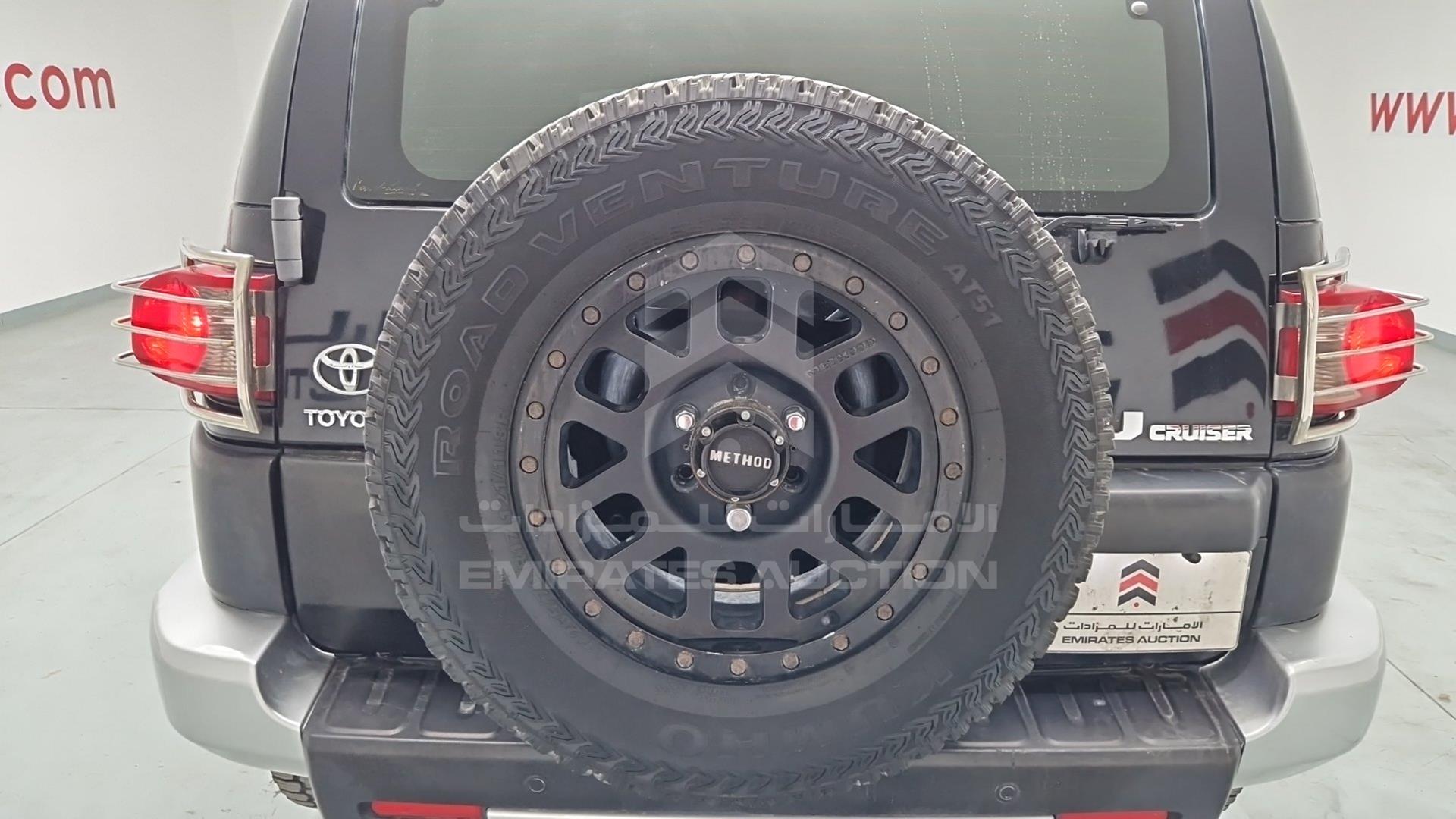 2008 TOYOTA FJ CRUISER VIN: JTEBU11F28K028254