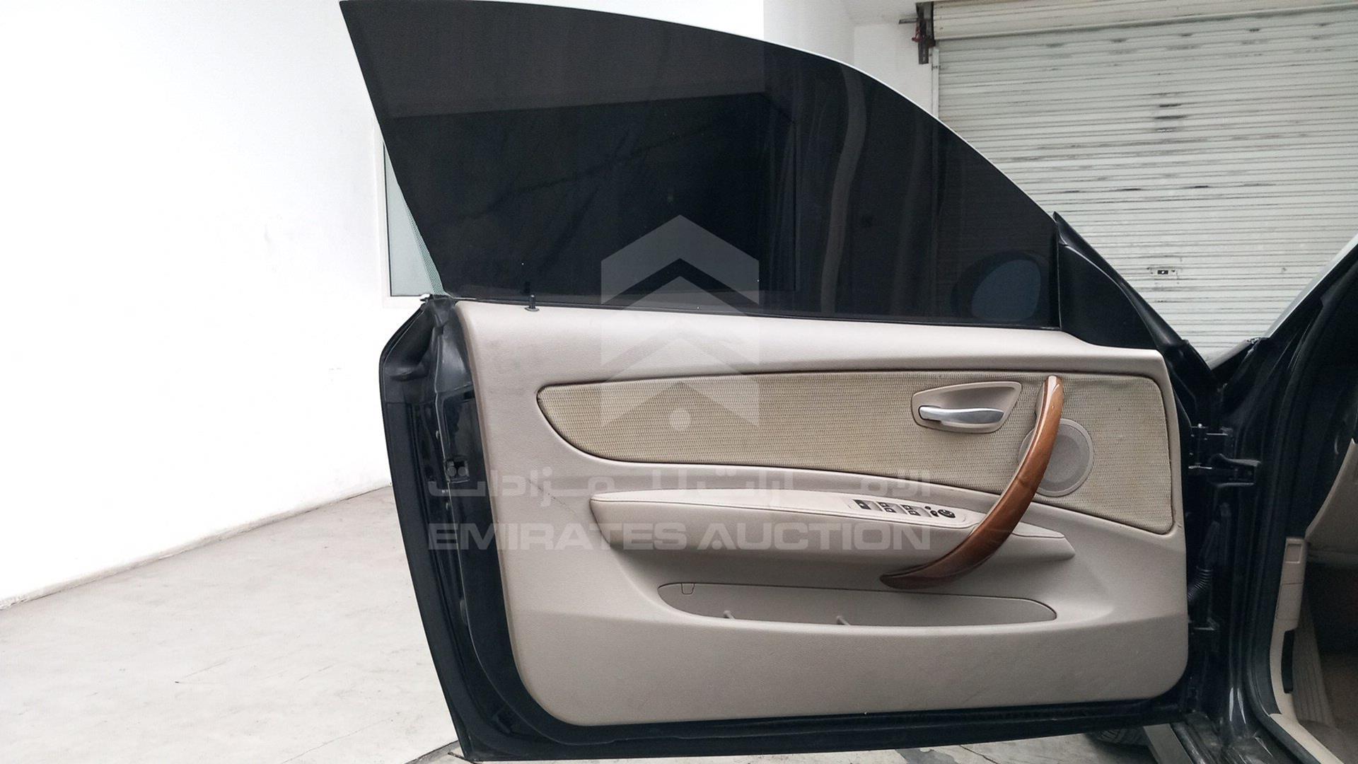 2009 BMW 125 I VIN: WBAUL910X9VF72611