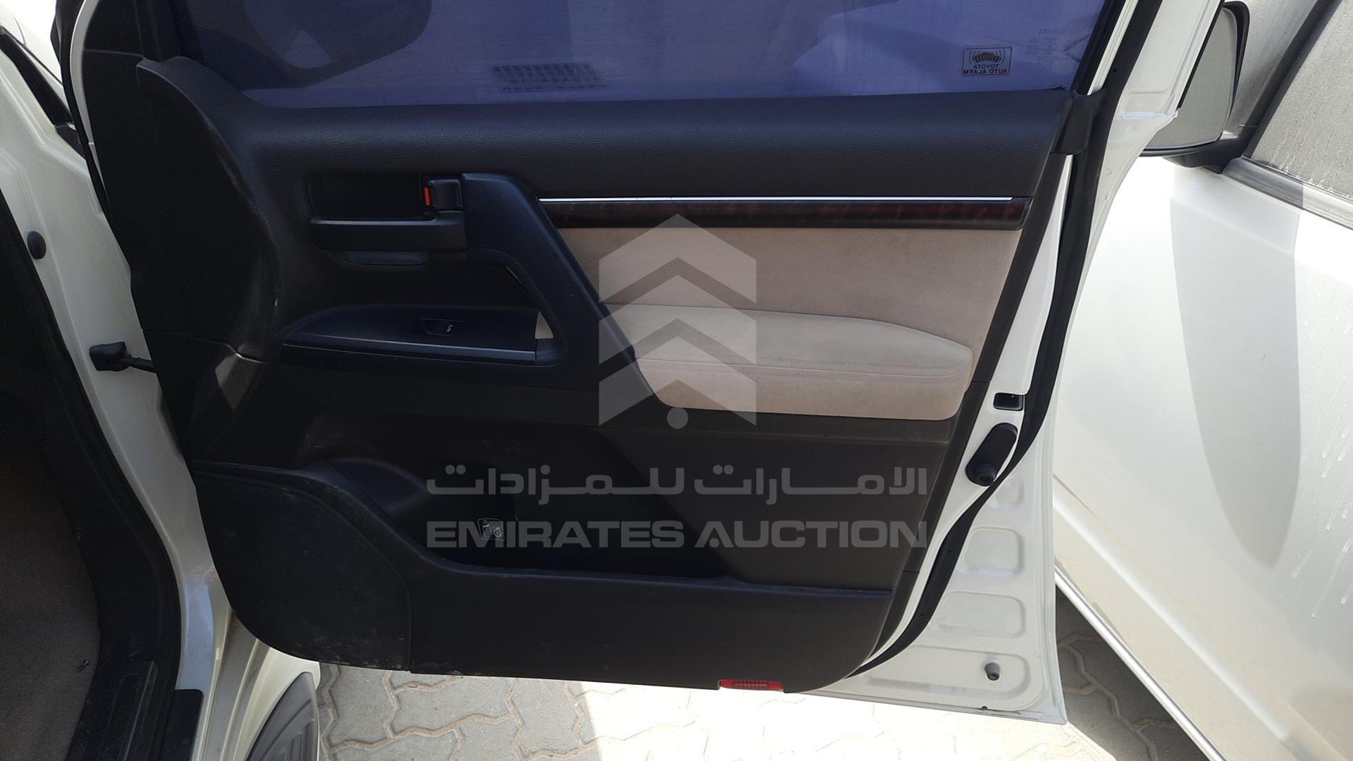 2010 TOYOTA LAND CRUISER VIN: JTMHU09J8A5037143