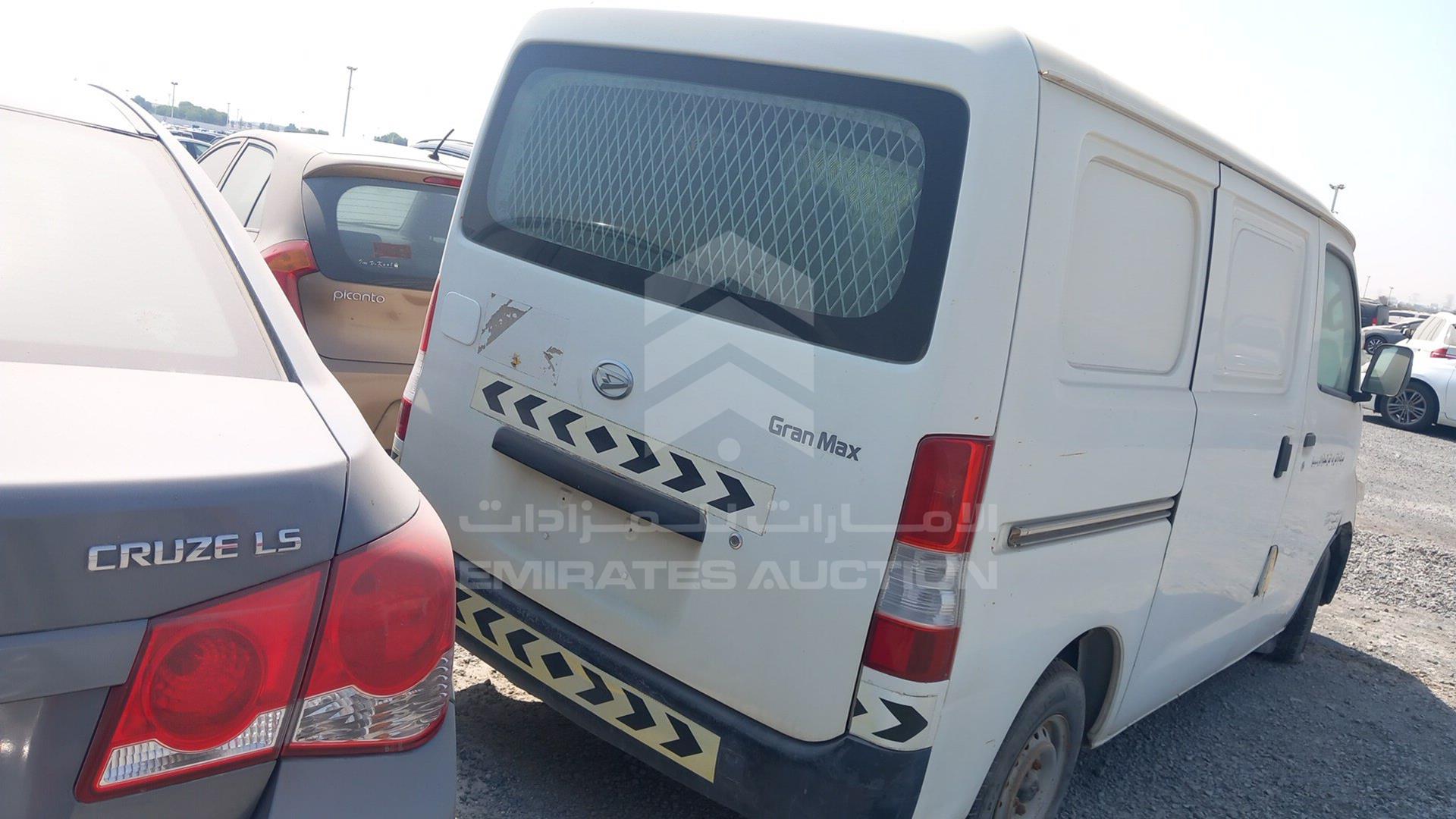 2015 DAIHATSU GRAN MAX VIN: MHKBC31F9FK000683