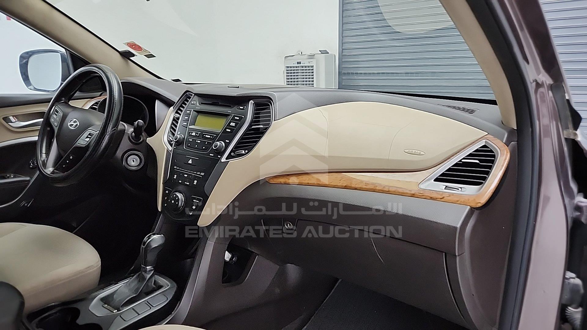 2014 HYUNDAI SANTA FE VIN: KMHST81CXEU154024