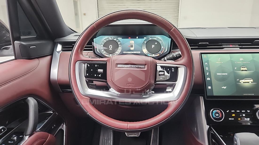 2023 Range Rover HSE — Steering & Mounted Controls — Photo 15
