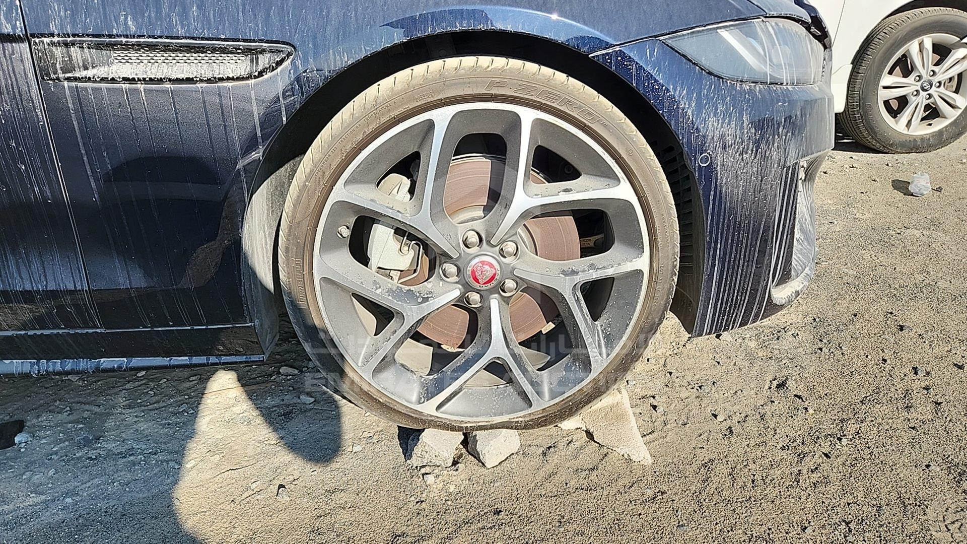 2020 JAGUAR XE VIN: SAJAB4BX2LCP65943