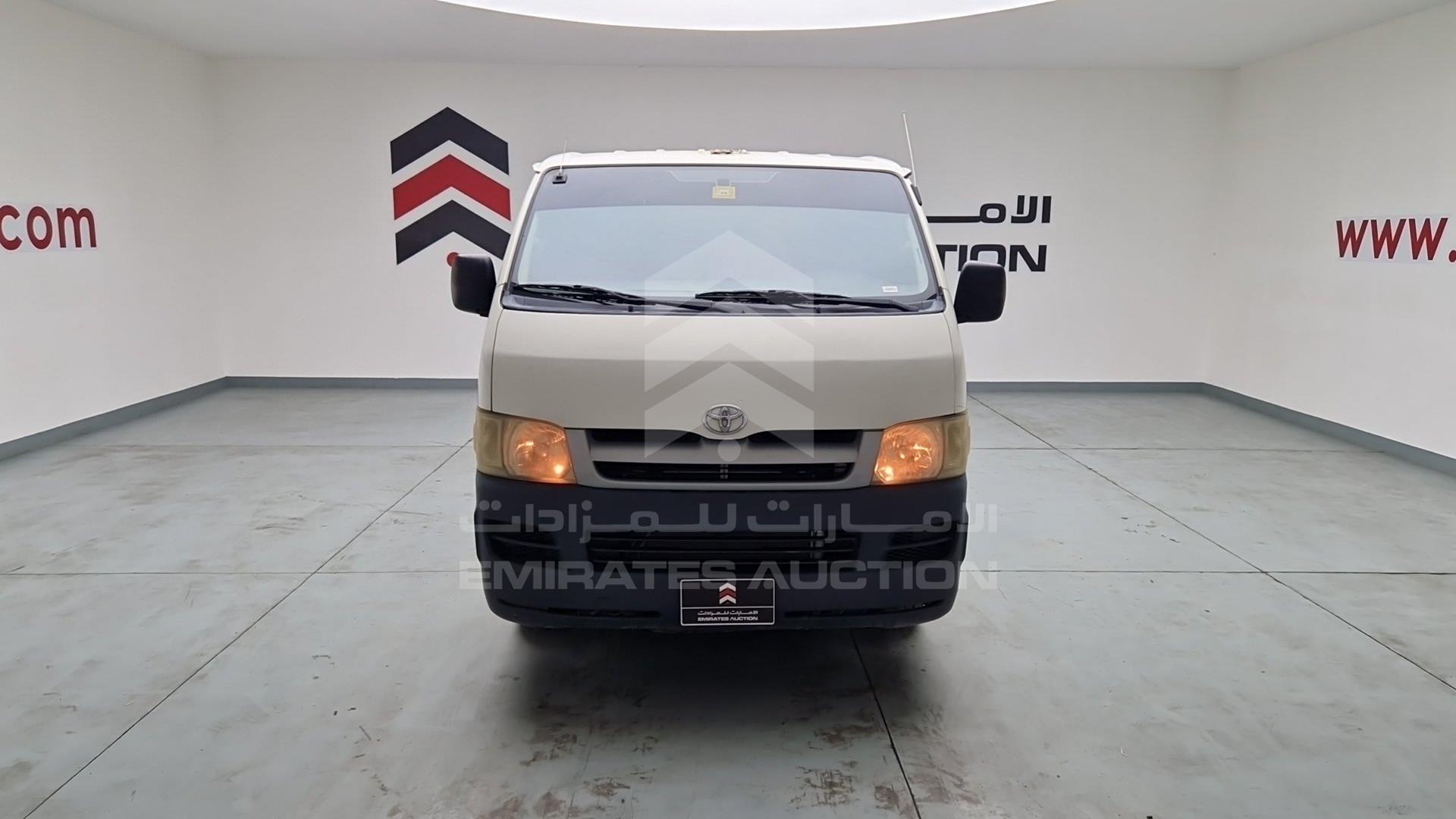 2007 TOYOTA HIACE VIN: JTGJX02P575007665
