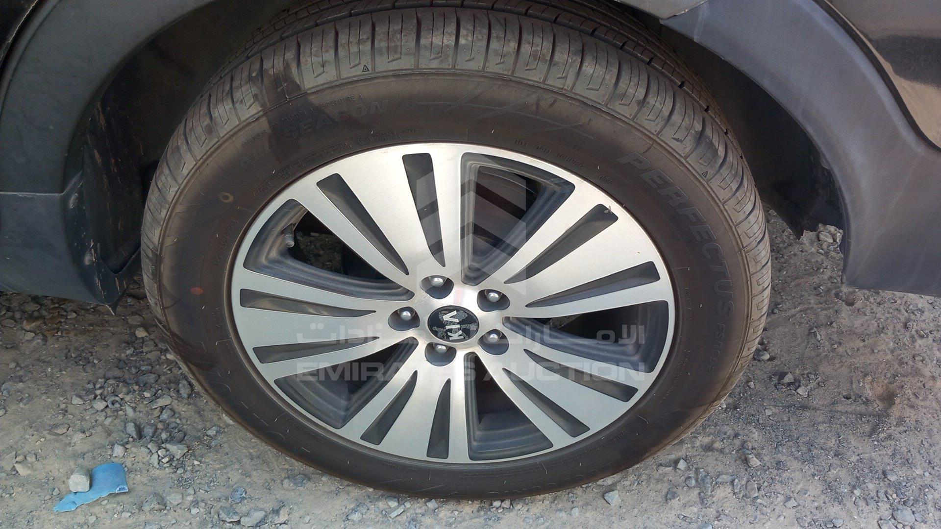 2015 KIA SPORTAGE VIN: KNAPC8120F7609655