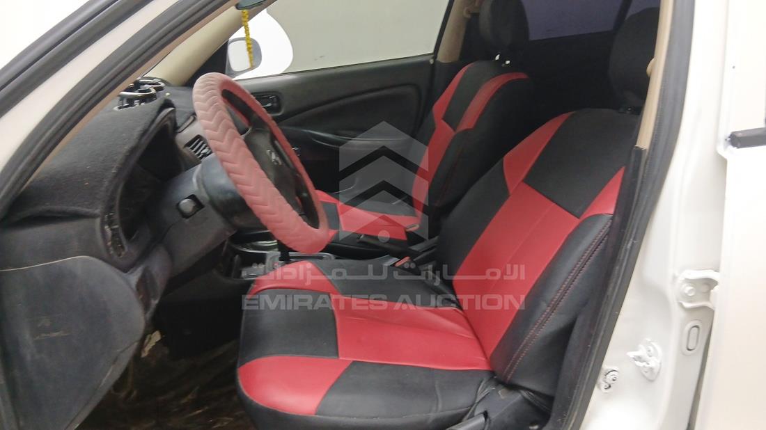 2004 Nissan — Front Left Driver Seat View — Photo 19
